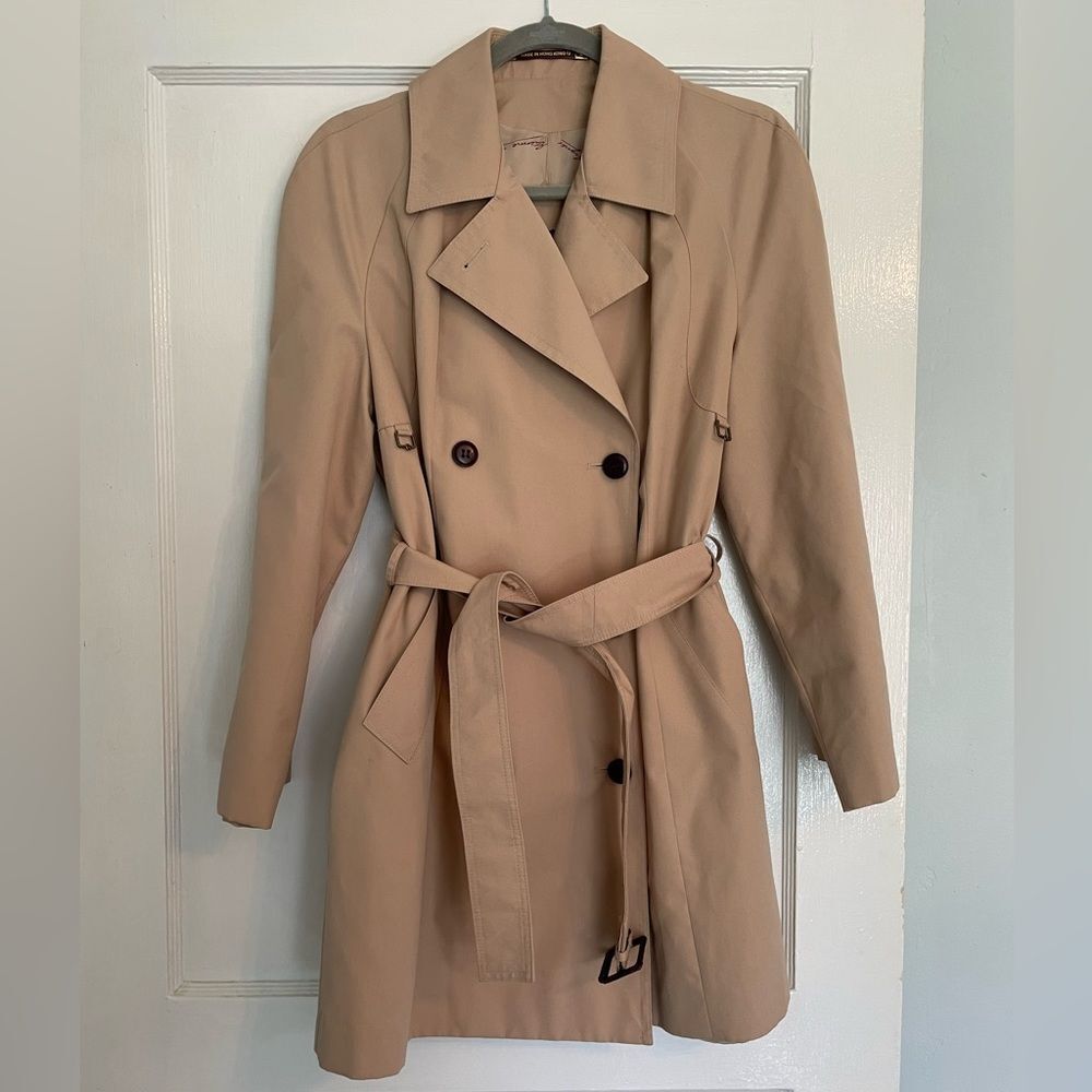 Etienne Aigner women’s trench coat